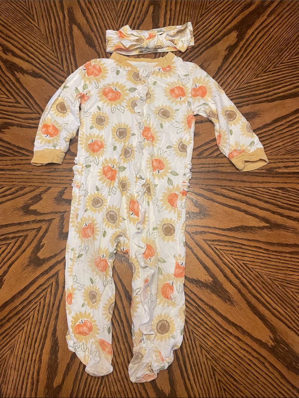 Milkberry Infant Girl’s Fall themed Footie With Headband Size 6-9 Months